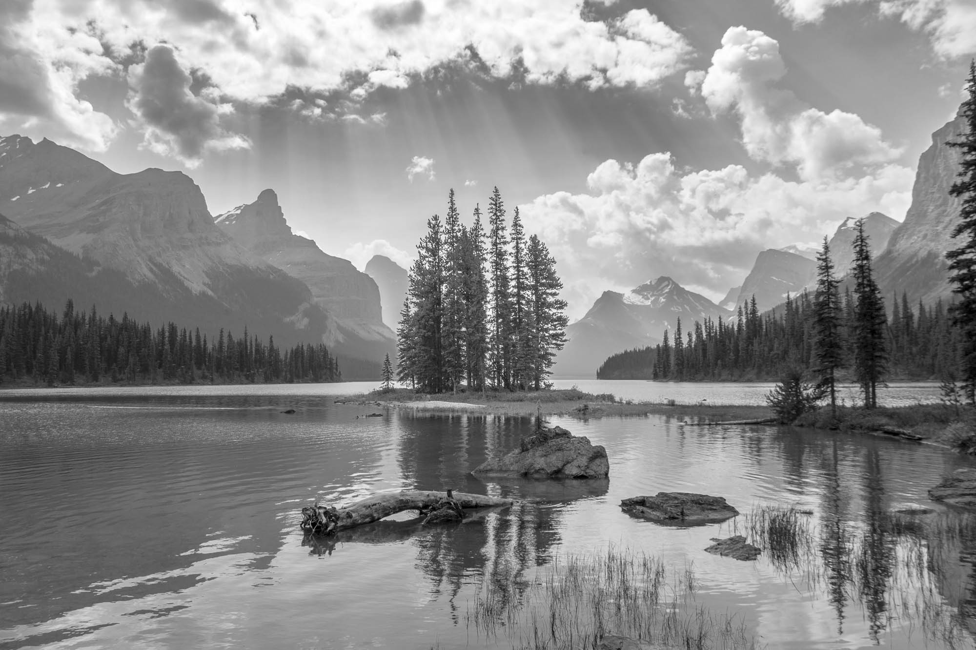 L'isola degli spiriti nel Jasper National Park (Canada)